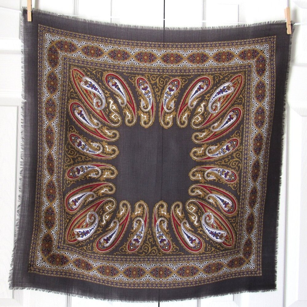 THE SPECIALTY HOUSE 100% Wool Scarf Wrap Japan Paisley Tan Gold Red Fringed